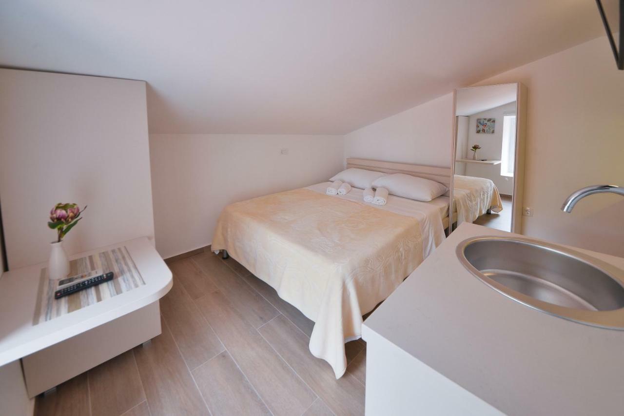Apartmani Ljubo Rafailovic 2 Rafajlovići Dış mekan fotoğraf