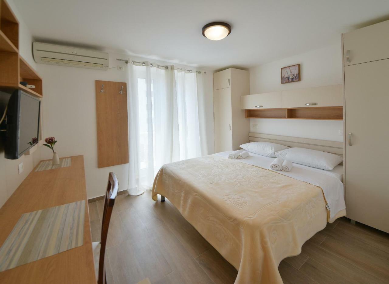 Apartmani Ljubo Rafailovic 2 Rafajlovići Dış mekan fotoğraf